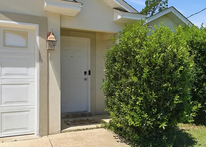 Pensacola, Nas, Beaches, Game And Workspace Holiday home
