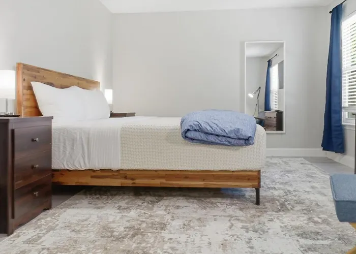 Pensacola, Nas, Beaches, Game And Workspace * Pensacola